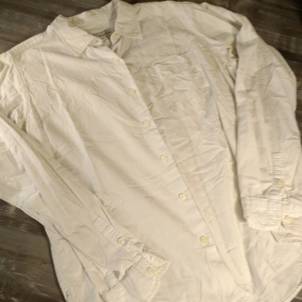 ABERCROMBIE AND FITCH TOP